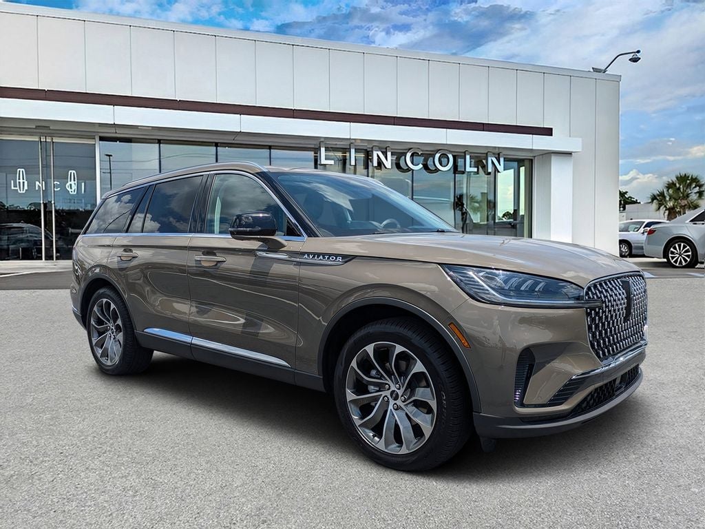 2026 Lincoln Aviator Premiere in Harbor Gray Clearcoat — front three-quarter view