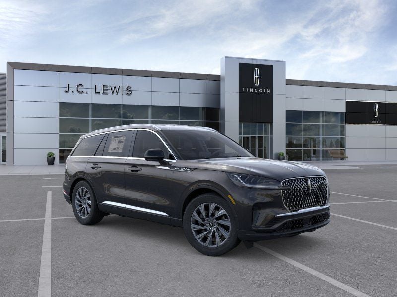 2026 Lincoln Aviator Premiere in Black Metallic — front three-quarter view