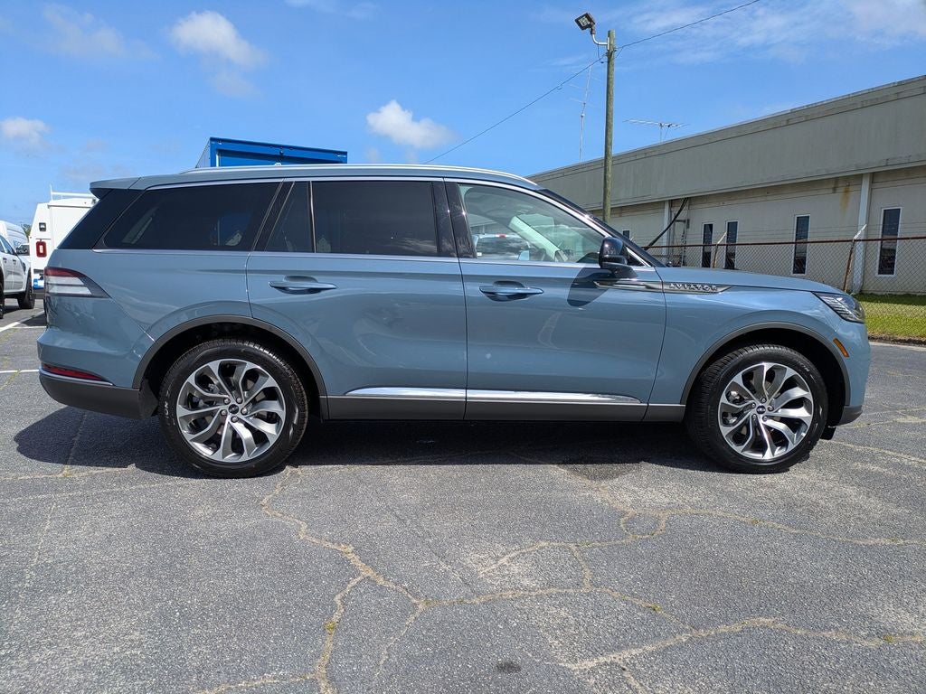 2026 Lincoln Aviator — rear three-quarter view