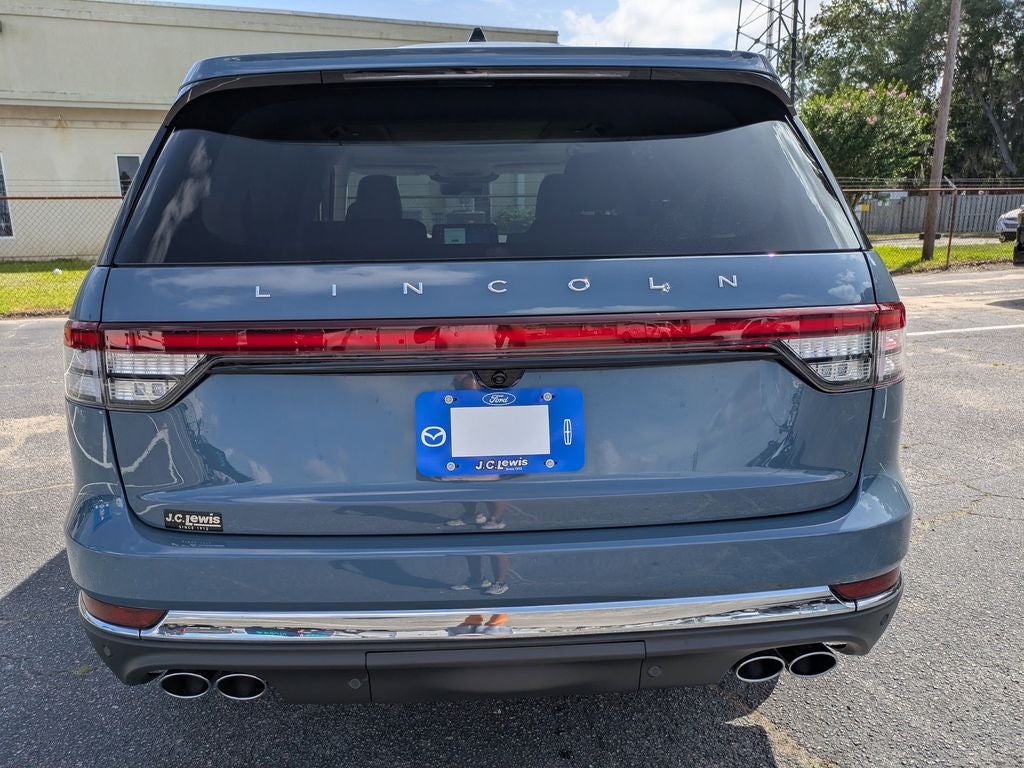 2026 Lincoln Aviator — detail view