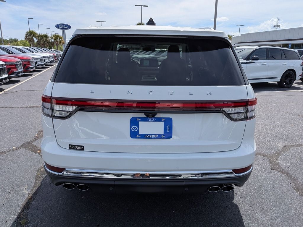 2026 Lincoln Aviator — detail view