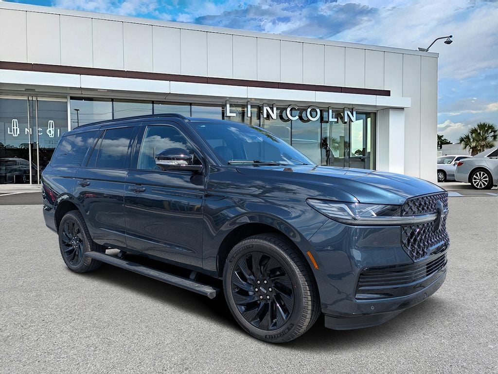 2026 Lincoln Navigator Reserve in Flight Blue Metallic Clearcoat — front three-quarter view