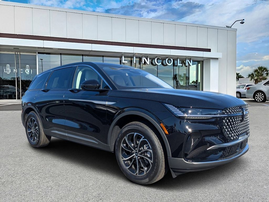 2026 Lincoln Nautilus Premiere in Infinite Black Metallic Clearcoat — front three-quarter view